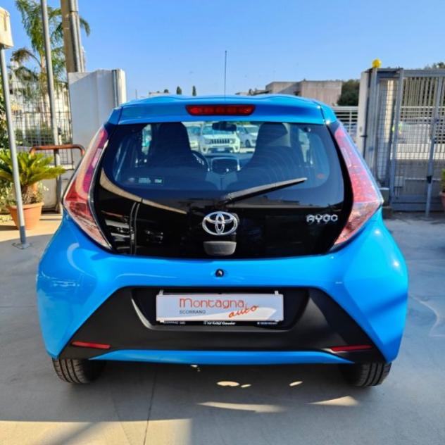 TOYOTA Aygo 1.0 VVT-i 69 CV 5 porte x-cool rif. 23969688 - Foto 4