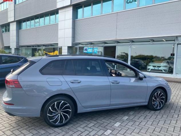 VOLKSWAGEN Golf Variant 2.0 TDI SCR DSG Life rif. 23927002 - Foto 4