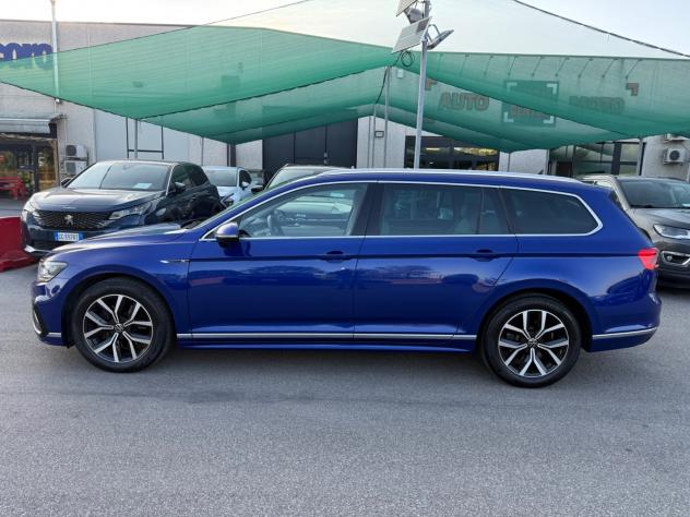 Volkswagen Passat Sw R LINE 2.0 200 CV DSG Executive - Foto 2