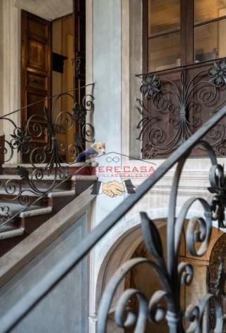 Orvieto centro - Appartamento di prestigio al piano nobile su unico livello con giardino, posti auto e terrazza in vendita nel centro storico di Orvie - Foto 5