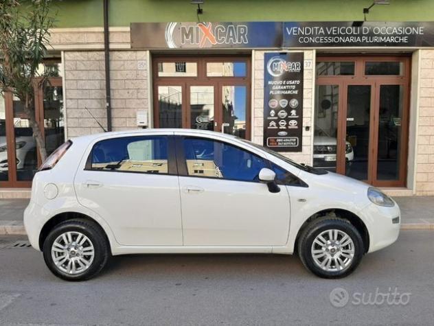 Fiat Punto 1.4 8V Natural Power Lounge NAVI - Foto 10