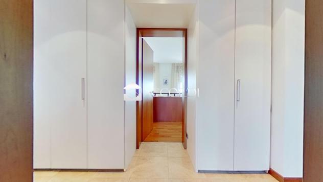 CASA INDIPENDENTE di 8 vani e di 240 mq (GODEGA DI SANT'URBANO) rif. DG025 - Foto 16