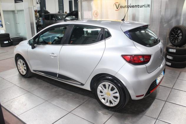 Renault Clio 1.2 75CV 5 porte Zen - Foto 4