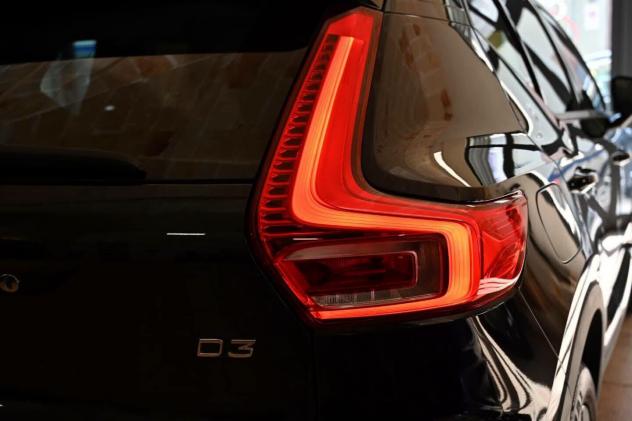 Volvo XC40 D3 Geartronic 150CV - Foto 4