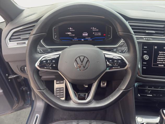 Volkswagen Tiguan 2.0 TDI 150 CV SCR DSG R-Line - 2023 - Foto 10