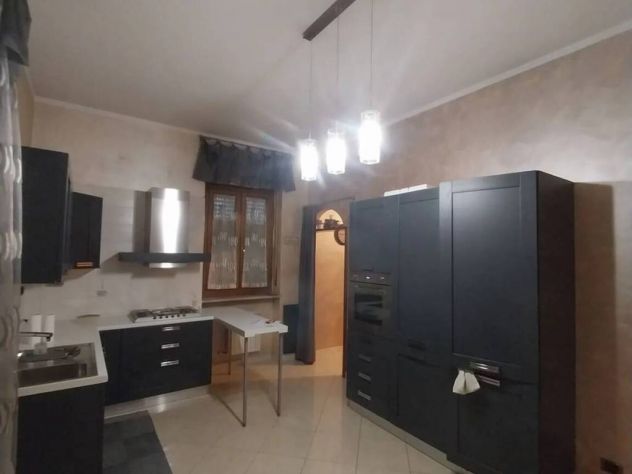 Appartamento quadrilocale - Via Sempione-TORINO
