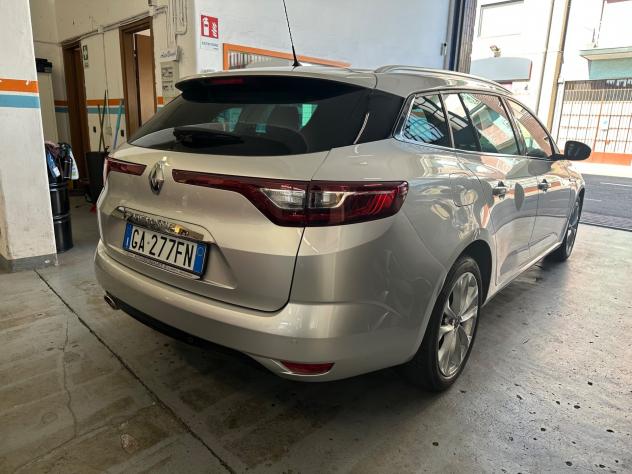 Renault Mane Sporter TCe 140 CV EDC Intens - Foto 3