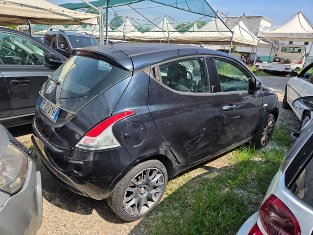 Lancia Ypsilon 0.9 TwinAir 85 CV 5 porte S&S DFN - Foto 3