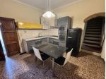 Vendesi Terratetto Con Due Ingressi Indipendente - Rif. V176