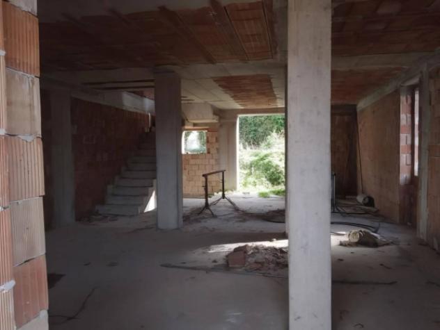 Immobile in asta di 226 m² con più di 5 locali in vendita a Trevi - Foto 10