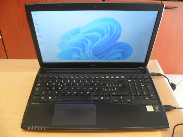 FUJITSU LIFEBOOK A544 CORE I7+8GB+250SSD+WINDOWS 11 - Foto 9