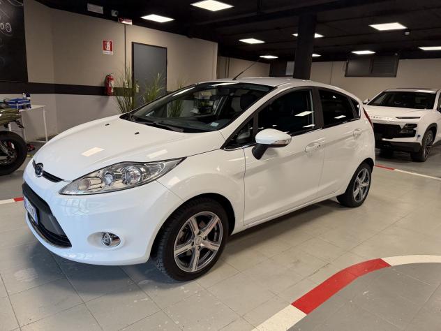 Ford Fiesta Fiesta 5p 1.2 16v Titanium c/esp 82cv E5