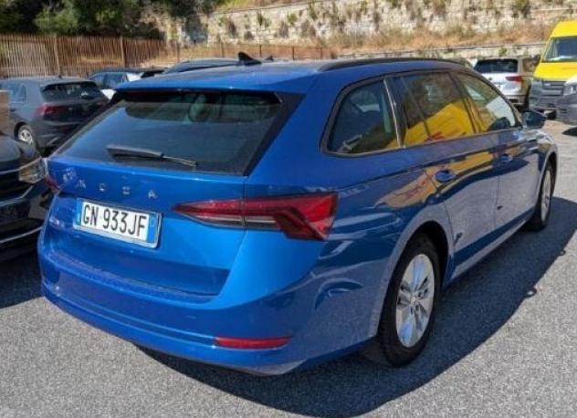Skoda Octavia 2.0 TDI EVO SCR 150 CV DSG Wagon 05/2023 - Foto 2