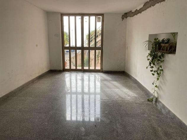 Panoramico appartamento,tripla esposizione,doppio ingresso Viale e Giovanni XXIII - Foto 3