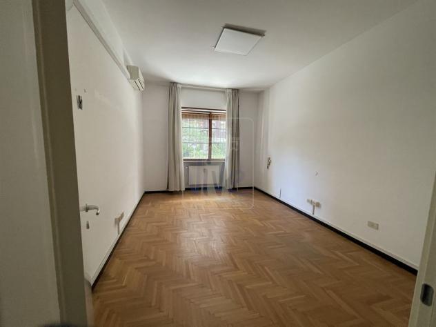 CONI ZUGNA / SOLARI adiacenze - Foto 3