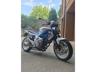 Suzuki sfv Gladius 650 prezzo trattabile €3200