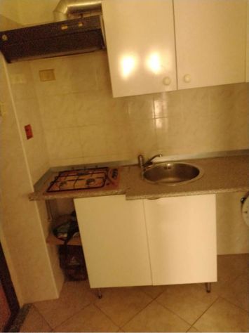 MONOLOCALE IN VIA SAN DONATO: euro 480 - Foto 4