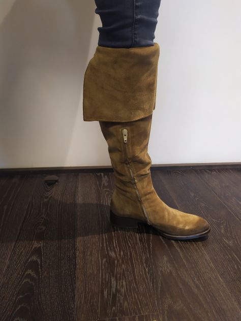 Stivali in nabuk beige - Foto 7