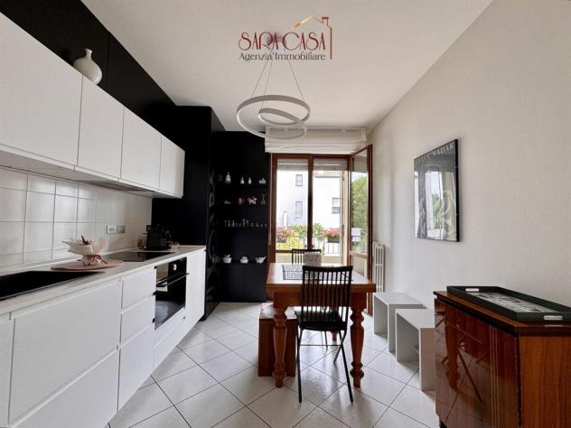 Splendido appartamento con tavernetta e giardino esclusivo - Foto 6