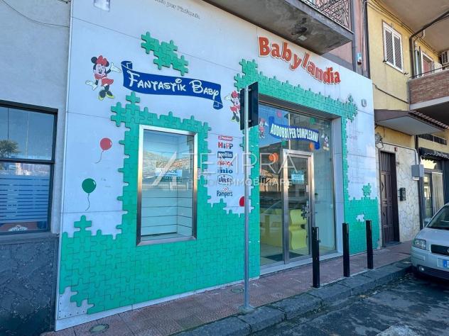 1 Vetrina in vendita a Adrano - Foto 2