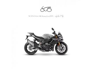 APRILIA TUONO V4 1100 .