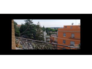 STANZE BELSITO/ BALDUINA 450€