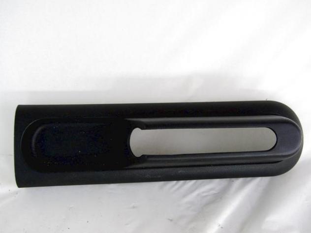 2S6X-A044C82-AD RIVESTIMENTO TUNNEL CENTRALE PARTE POSTERIORE FORD FIESTA 1.4 B 59KW 5M 5P (2002) RICAMBIO USATO