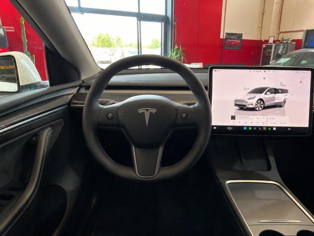 Tesla Model Y 75 kWh Dual Motor Long Range 4WD aut. - Foto 9