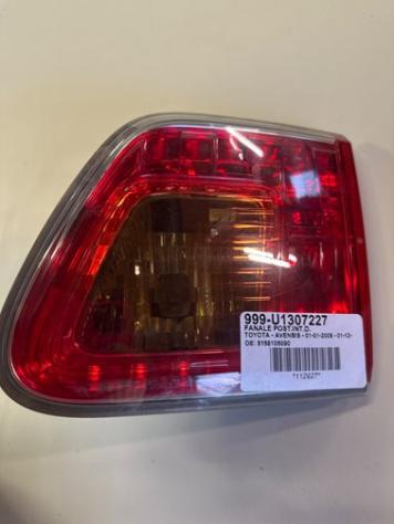 FANALE POST.INT.D. 999-U1307227 Parti elettriche  Fanaleria  Fanali  Fanale post. dx. TOYOTA - AVENSIS - 01-01-2009 - 01-12-2015