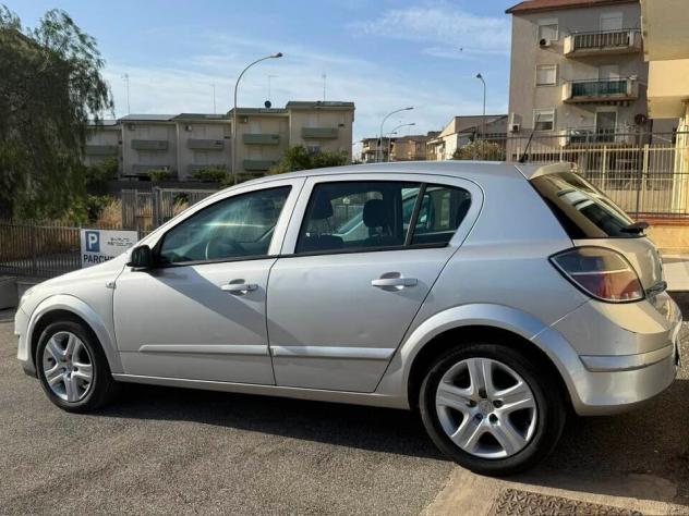 Opel Astra 1.7 CDTI 101CV 5 porte Enjoy - Foto 2