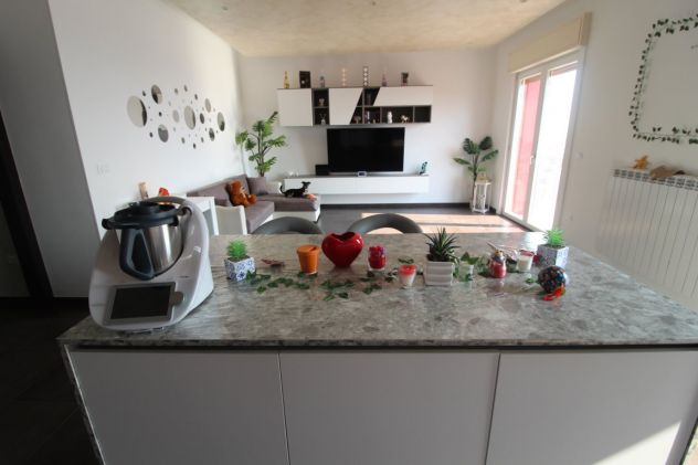APPARTAMENTO VIA UMBERTO GIORDANO GROTTAGLIE - Foto 5
