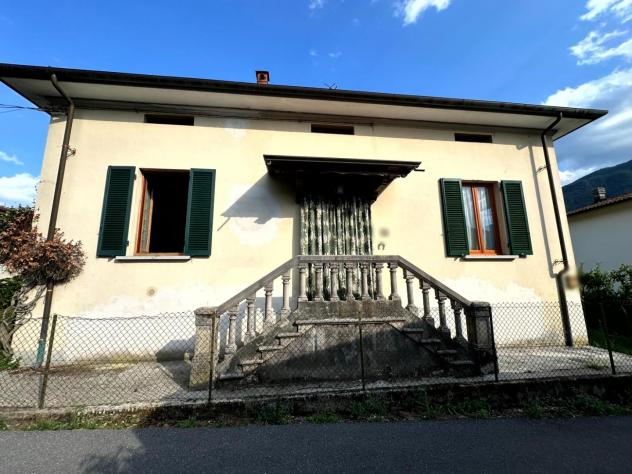 casa indipendente in vendita a Barga