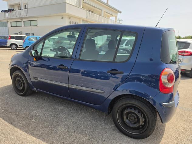 Renault Modus 1.5 dCi 65CV Confort - Foto 4