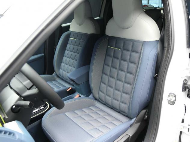 FIAT Grande Panda Hybrid 110cv eDCT La Prima - Foto 8