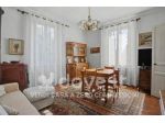 Casa indipendente di 380 m² con più di 5 locali in vendita a Cuvio