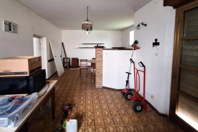 Immobile in asta di 103 m² con più di 5 locali e box auto doppio in vendita a Trevi - Foto 8