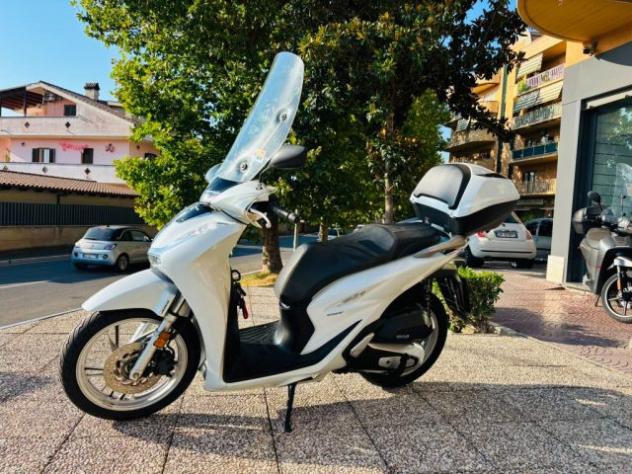 HONDA SH 150 TUTTO INCLUSO ANCHE PASSAGGIO! MINI RATE rif. 23992681