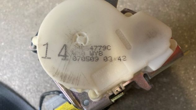 Cintura di sicurezza anteriore SX Ford Fiesta del 2011 (34054779C) - Foto 3