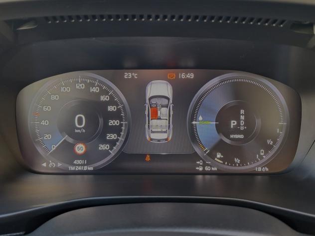 Volvo XC40 Recharge T4 129+14 CV Recharge Plug-In Hybrid Inscription - Foto 10
