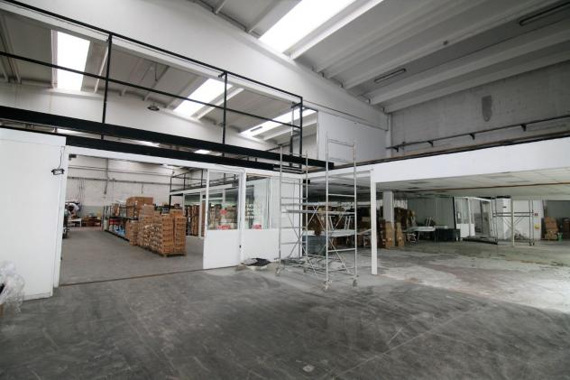 Capannone commerciale in vendita a Avenza - Carrara 800 mq Rif: 957341 - Foto 8