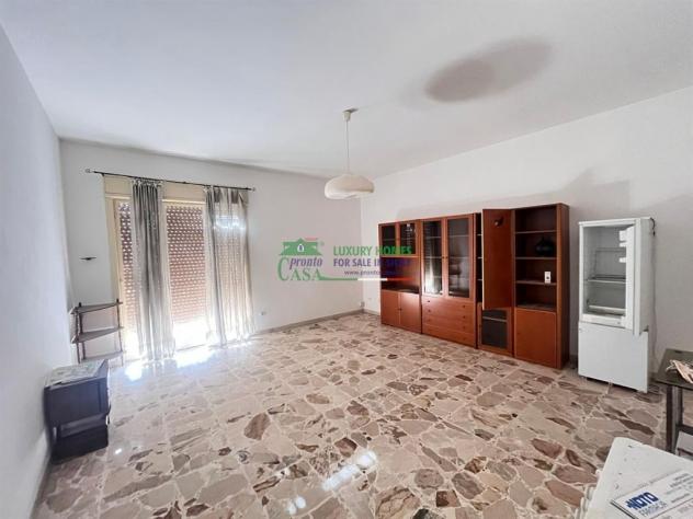 Rif: 2763 COMISO – INTERO STABILE CON DOPPIA OPPORTUNITÀ: ABITAZIONE E INVESTIMENTO! - Foto 13