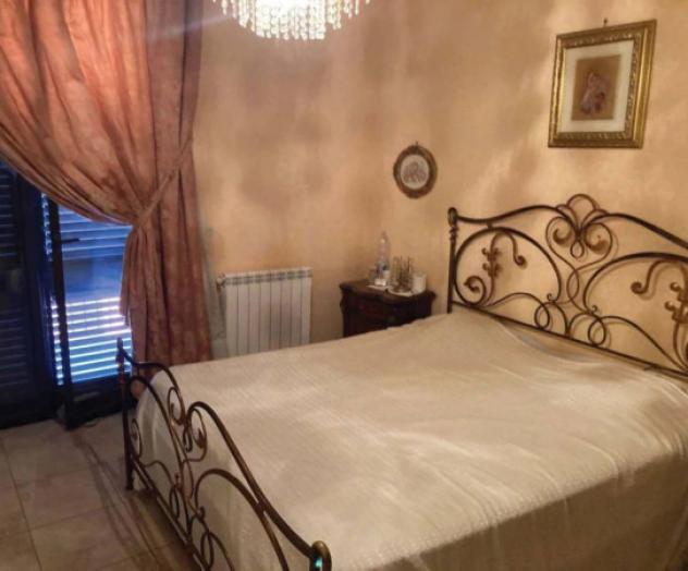 Immobile in asta di 164 m², box auto in vendita a Giardini-Naxos - Foto 2