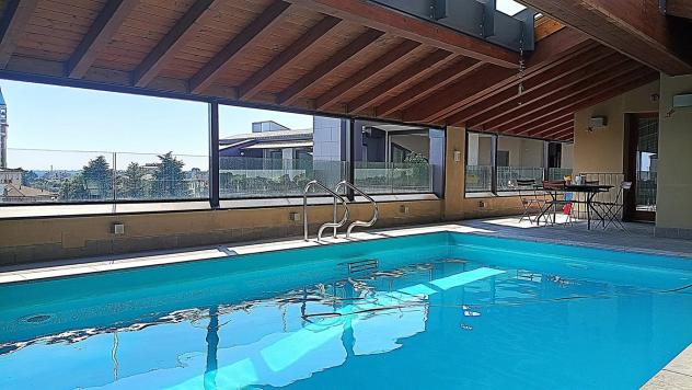 Seregno (MB) ATTICO con Piscina Privata e doppio ingresso per due unità abitative distinte ma adiacenti