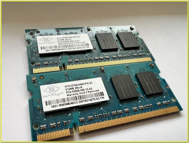 Memoria Ram SODIMM DDR2 2 x 512Mb Nanya - Foto 2