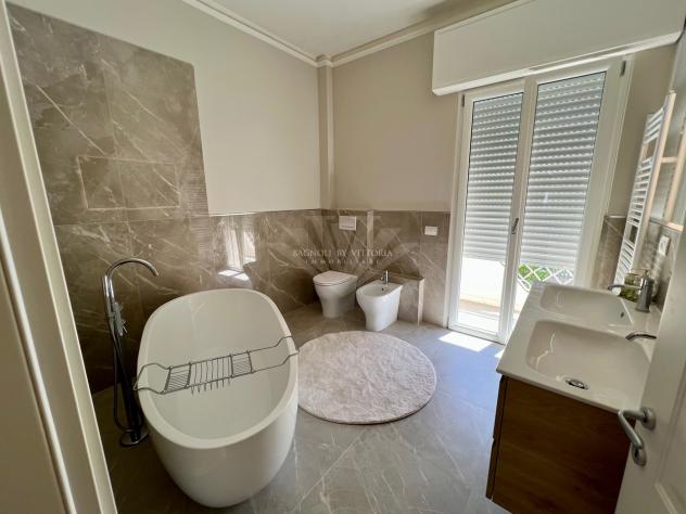 VILLA di 8 vani e di 180 mq (PIETRASANTA) rif. 1552 - Foto 3
