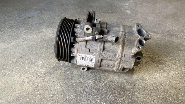 Compressore climatizzatore Renault Trafic 2.0DCI del 2013 (8200454172E)