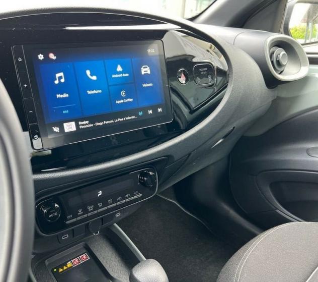 Toyota Aygo X 1.5 HYBRID 115 Icon CVT - Foto 9