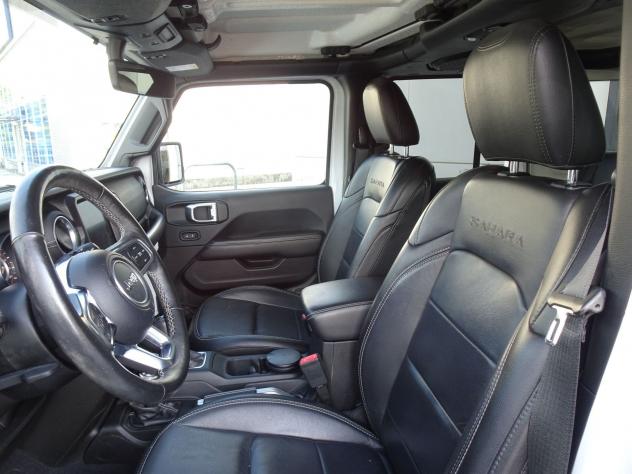 Jeep Wrangler Unlimited 2.2 Mjt II Sahara - Foto 9