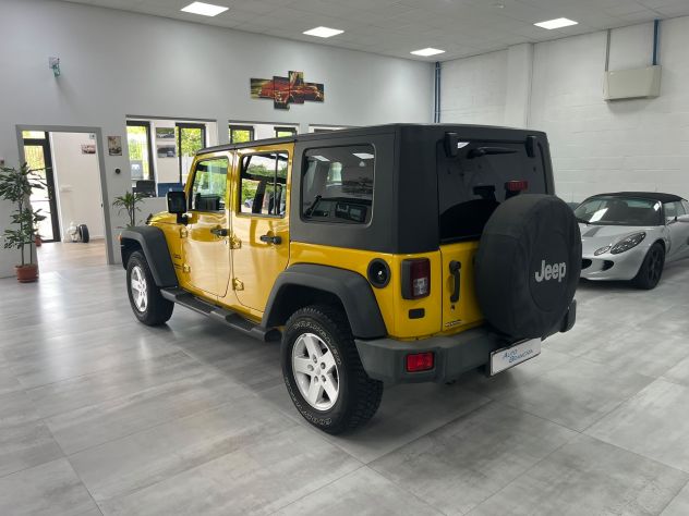 Jeep Wrangler Unlimited 2.8 crd Sport auto dpf - Foto 7