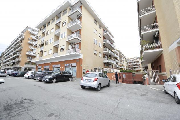 Box in Via Val Maggia - Foto 4